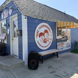 The Clubhouse - Cute shop