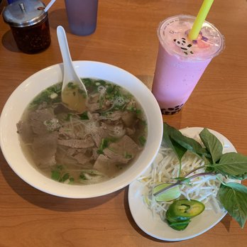 Pho King - Brisket pho and watermelon bubble tea - Vietnamese Near Me - Tacoma, Washington