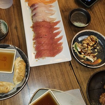 Mad For Sushi - Sushi Bars Near Me - Dublin, California