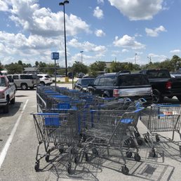 WTF? No cart corrals?! WTF? No cart corrals?!