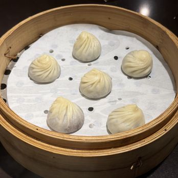 Din Tai Fung - Chocolate & Mochi Xiao Long Bao (6 each) - Taiwanese Near Me - Seattle, Washington Din Tai Fung - Chocolate & Mochi Xiao Long Bao (6 each) - Taiwanese Near Me - Seattle, Washington