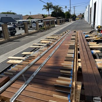 Omaster Framing - he construction of a deck - General Contractors Near Me - Long Beach, California Omaster Framing - he construction of a deck - General Contractors Near Me - Long Beach, California