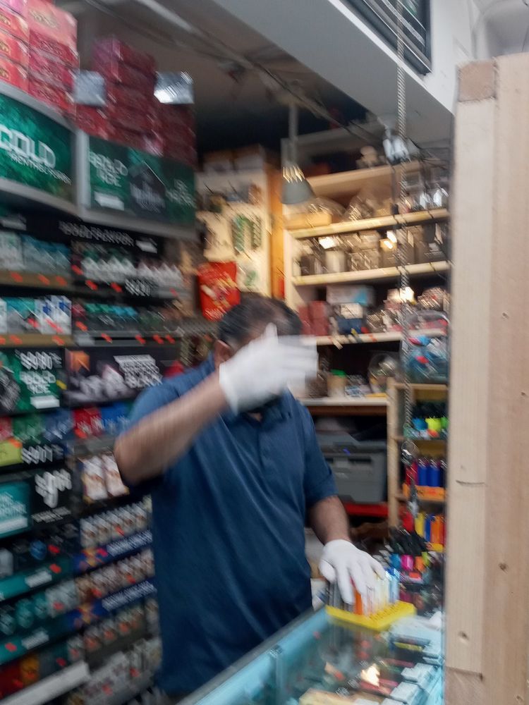 SPOT SMOKE SHOP Updated October 2024 24 Reviews 526 1st Ave N