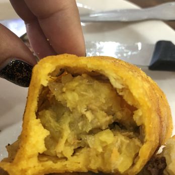 Antojitos Latin Cravings - DELICIOUS chicken empanada - Colombian Near Me - Tampa, Florida Antojitos Latin Cravings - DELICIOUS chicken empanada - Colombian Near Me - Tampa, Florida