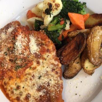 Fabiolus Cucina - Chicken Parm - Italian Near Me - Hollywood, California