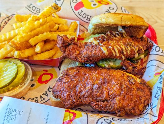 Dave's Hot Chicken by null