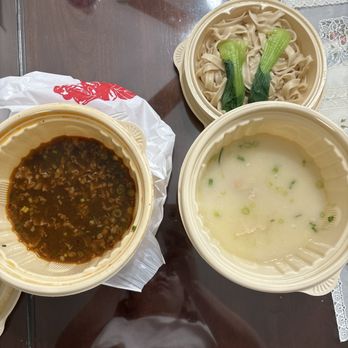 Duan's Kitchen - Braised beef brisket noodle soup came without including the noodle in the take out box - Noodles Near Me - Fremont, California