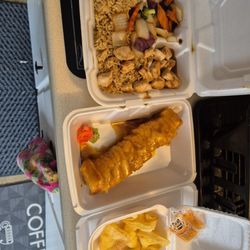 Yatta Hibachi And Sushi On Wheels - Hibachi chicken, California sushi roll and crab rangoon