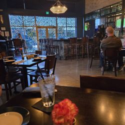 Acu Bistro Bar - Inside