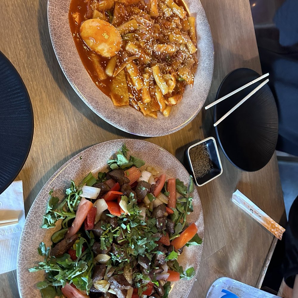 Shaking beef and spicy rice cakes Shaking beef and spicy rice cakes