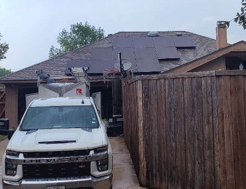 Slide of DFW Solar and Roofing