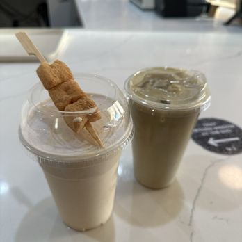 Heybings - Injeolmi latte (left) Houjicha Latte (right) - Desserts Near Me - Costa Mesa, California Heybings - Injeolmi latte (left) Houjicha Latte (right) - Desserts Near Me - Costa Mesa, California