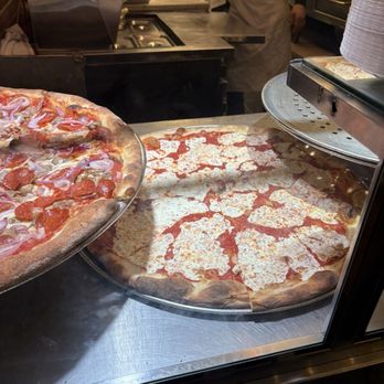 Joe's Pizza - Pizza Near Me - New York, New York Joe's Pizza - Pizza Near Me - New York, New York