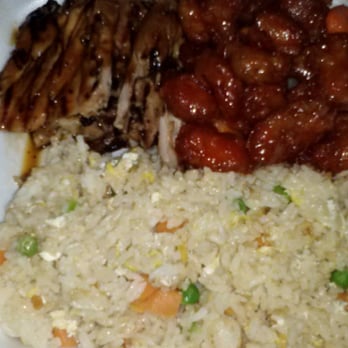 Bento - 10-31-15: Teriyaki Chicken/Sweet & Sour Chicken combo with fried rice instead of white. - Sushi Bars Near Me - Tacoma, Washington