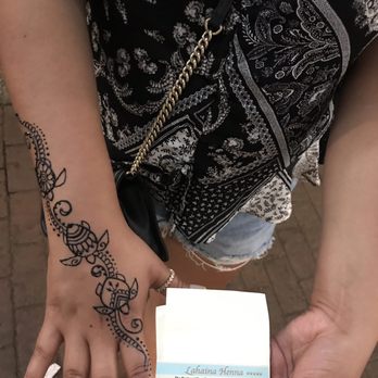 Lahaina Henna - Turtle Hand Henna. Great work. Staff is super friendly. - Henna Artists Near Me - Lahaina, Hawaii
