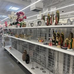 dd's DISCOUNTS - Miscellaneous