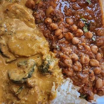 Royal India Express - Vegetable chana masala and korma with basati rice combo. - Indian Near Me - San Diego, California Royal India Express - Vegetable chana masala and korma with basati rice combo. - Indian Near Me - San Diego, California