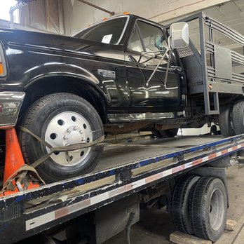 Amigos Towing - Towing Near Me Amigos Towing - Towing Near Me