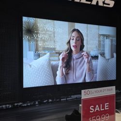 SKECHERS Warehouse Outlet