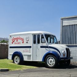 Broguiere's Dairy - Milk man car