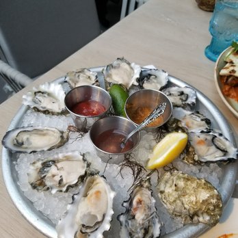 Herringbone Waikiki - Dozen oysters - Seafood Near Me - Honolulu, Hawaii