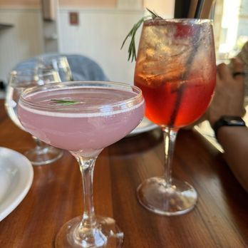 Bricklane Curry House, Jersey City, NJ - God Save The Rani 8.5/10 Winter Spritz 8/10 - Indian Near Me - Jersey City, New Jersey
