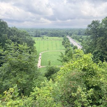 Swallow Cliff Woods - Hiking Near Me - Palos Hills, Illinois Swallow Cliff Woods - Hiking Near Me - Palos Hills, Illinois