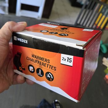Decathlon - Markham - Foot warmers for winter sports - Sports Wear Near Me - Markham, Ontario