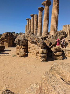 Temple of Heracles by null