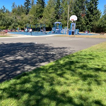 Meadowdale Playfields - New playground with rubber mats - Parks Near Me - Edmonds, Washington