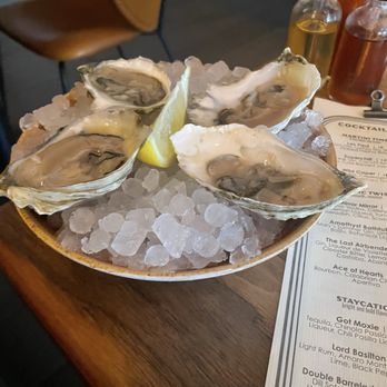 Bar Francis - Cocktail Bars Near Me - Brooklyn, New York
