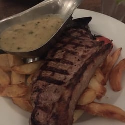 The Chequers - Steak with peppercorn sauce