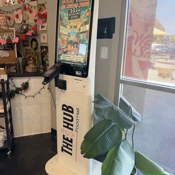 Los Coffeeholics - Coffee & Tea Near Me - Valencia, California