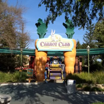 Bugs Bunny World - Carrot Club - Amusement Parks Near Me - Valencia, California Bugs Bunny World - Carrot Club - Amusement Parks Near Me - Valencia, California