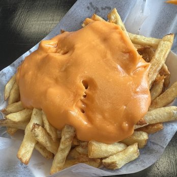 Poochie's - Hot Dogs Near Me - Skokie, Illinois