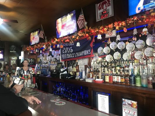 Center Lounge by null