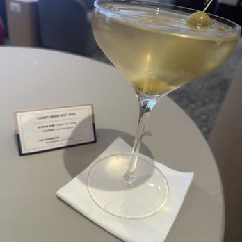 Capital One Lounge - Airport Lounges Near Me - Dulles, Virginia