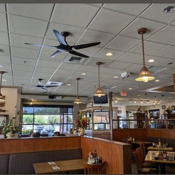 Omelet House Russell - Interior - Breakfast & Brunch Near Me - Las Vegas, Nevada Omelet House Russell - Interior - Breakfast & Brunch Near Me - Las Vegas, Nevada