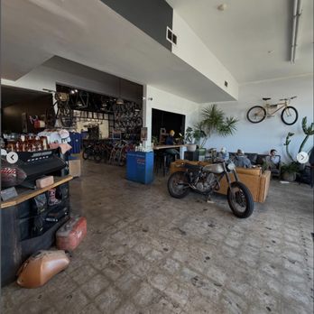 Flat Track Coffee - Coffee & Tea Near Me - Austin, Texas