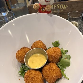 Oak 36 Bar & Kitchen - Macaroni & cheese bites - Bars Near Me - Savannah, Georgia Oak 36 Bar & Kitchen - Macaroni & cheese bites - Bars Near Me - Savannah, Georgia