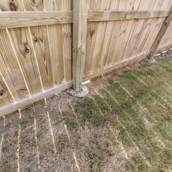 Bill's Fence - All concrete is above ground which is against industry standard - Fences & Gates Near Me - Cabot, Arkansas
