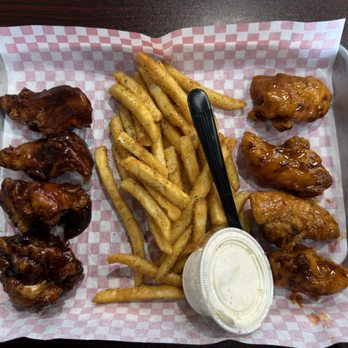 Wing Snob - Chicken Wings Near Me - Mt Prospect, Illinois