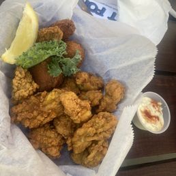 Fried oysters - first time having and they were good!
