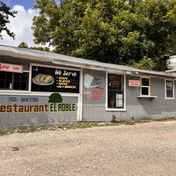 El Roble - Outside