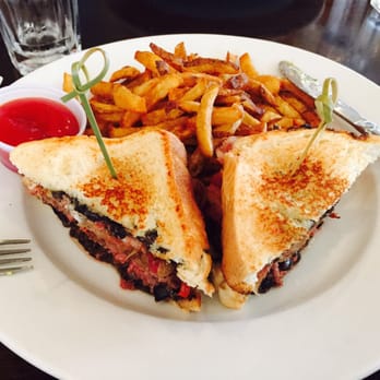 Beer Authority - Patty melt - Sports Bars Near Me - New York, New York Beer Authority - Patty melt - Sports Bars Near Me - New York, New York