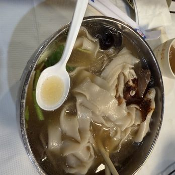 Zhengzhou Noodles - Soup Soup with Fatty Beef - Chinese Near Me - Flushing, New York Zhengzhou Noodles - Soup Soup with Fatty Beef - Chinese Near Me - Flushing, New York