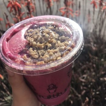 Fruittitude - Dragonfruit smoothie with organic hemp granola! - Bubble Tea Near Me - La Jolla, California Fruittitude - Dragonfruit smoothie with organic hemp granola! - Bubble Tea Near Me - La Jolla, California