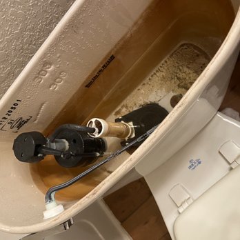 Riverside Apartments - Leaking toilets n nasty - Apartments Near Me - Tarpon Springs, Florida