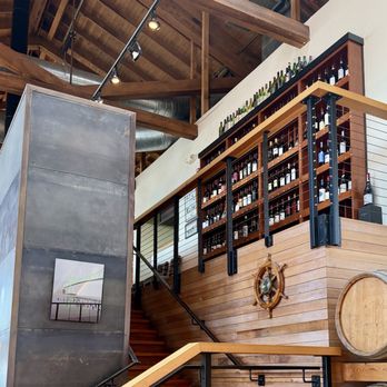 Bridgewater Bistro - New American Near Me - Astoria, Oregon