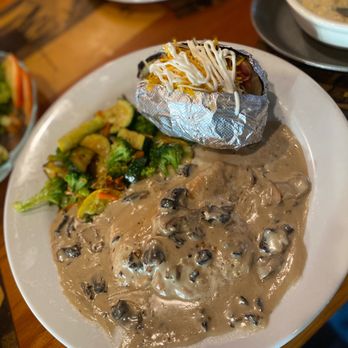 Banta Inn - Chicken Marsala - Steakhouses Near Me - Tracy, California